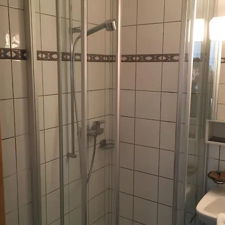 Szálloda De La Gare Yvonand