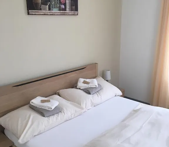 De La Gare Hotell 2*