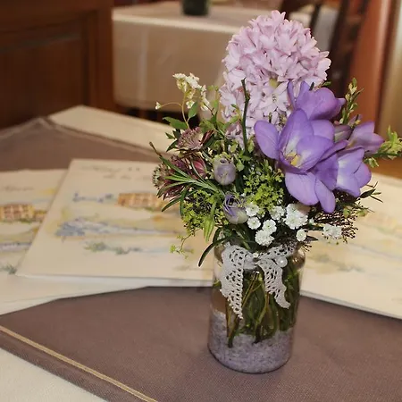 Hotel De La Gare Yvonand